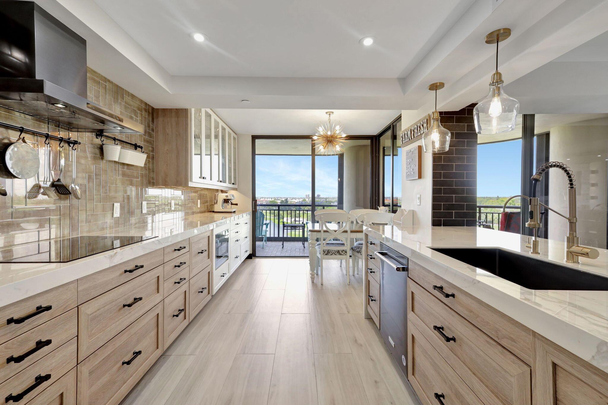 2427 Presidential Way 802