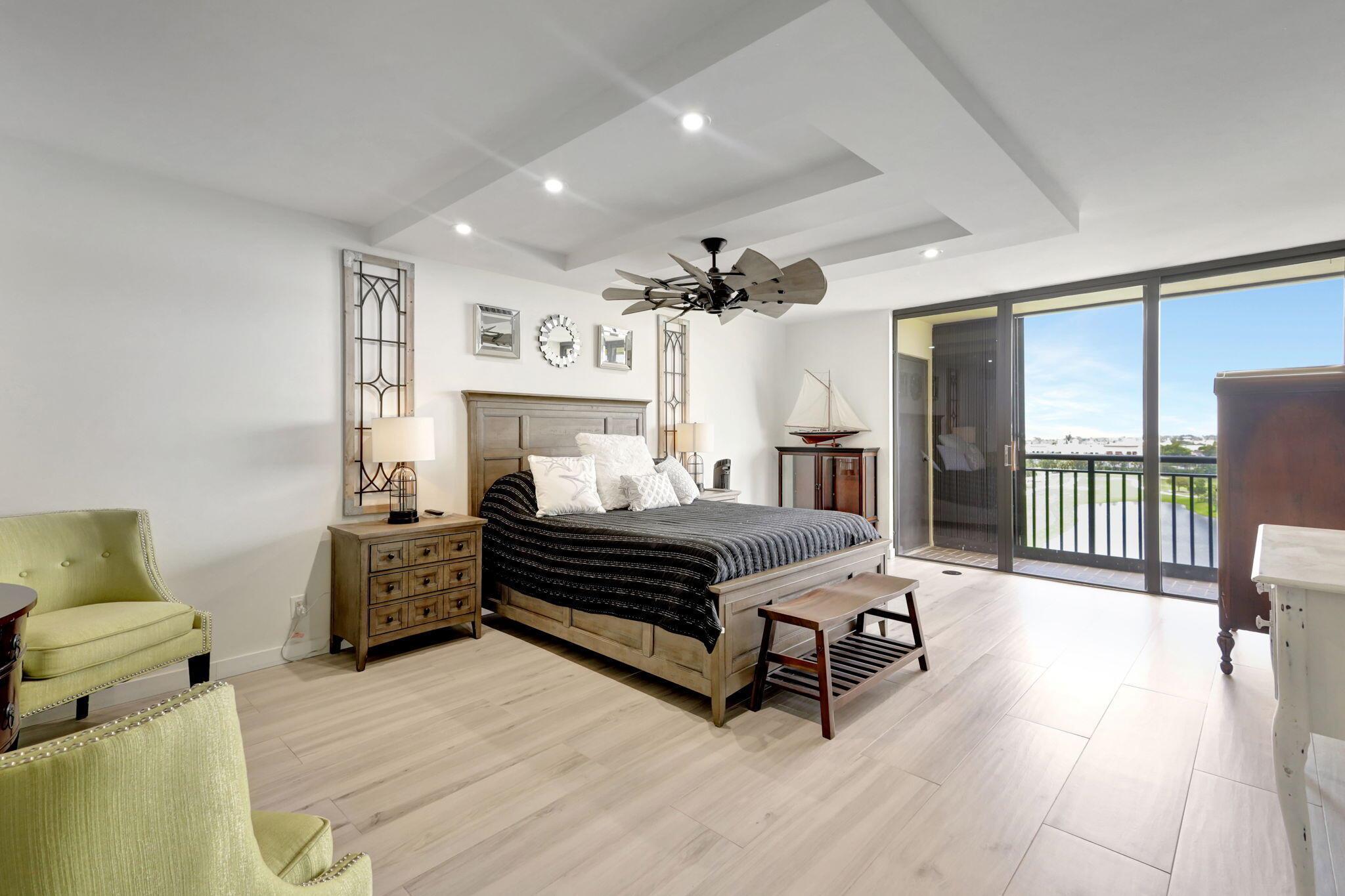 2427 Presidential Way 802