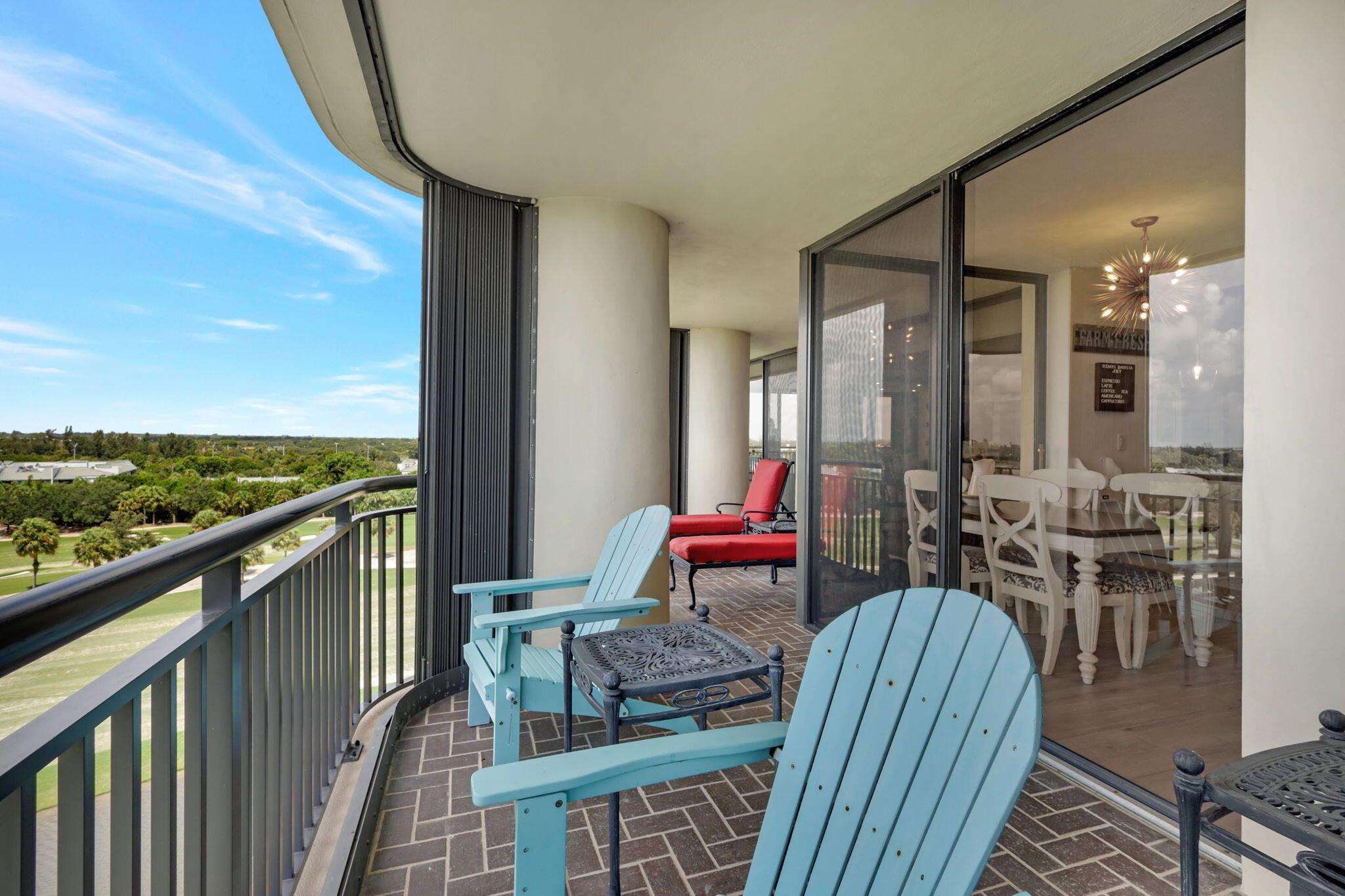 2427 Presidential Way 802