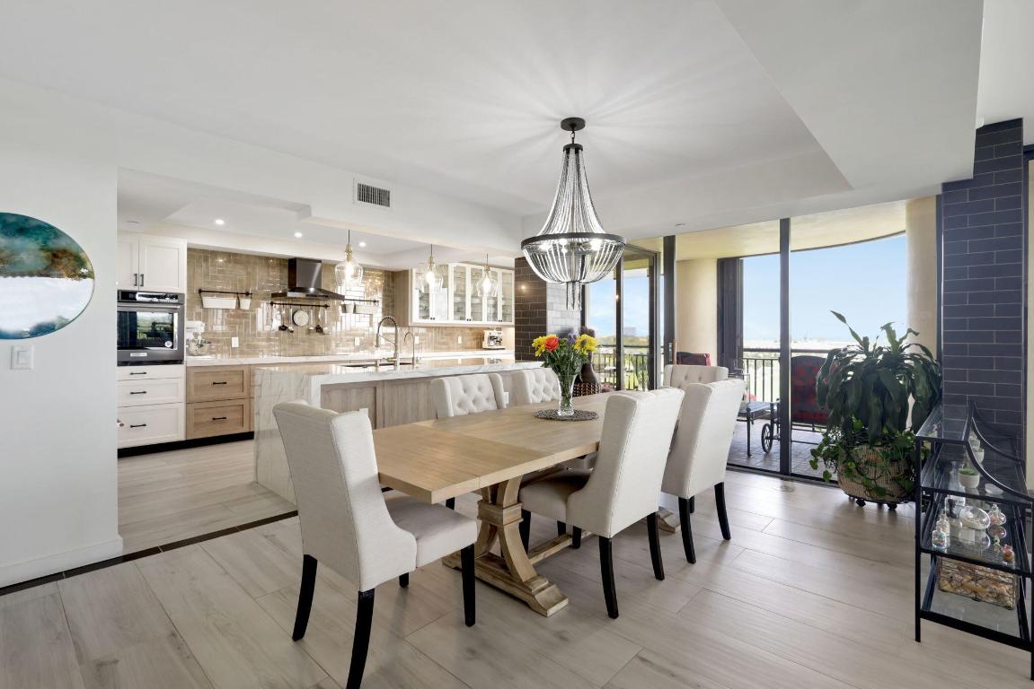 2427 Presidential Way 802