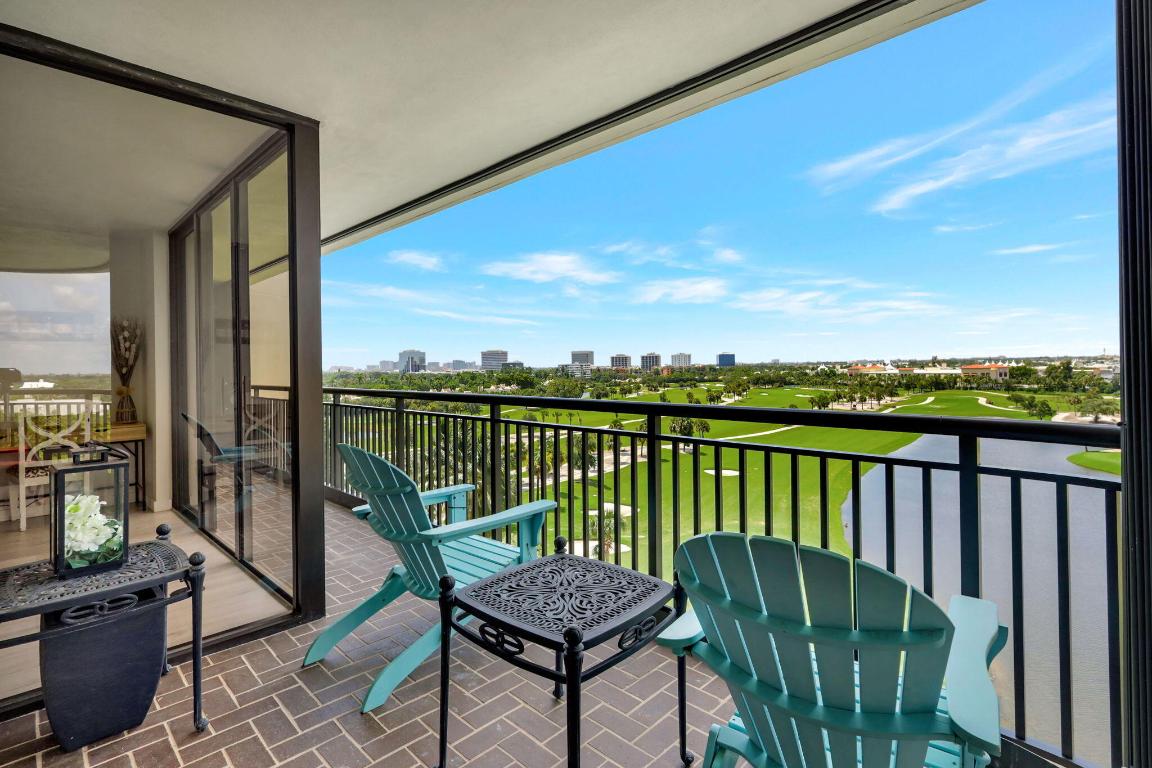 2427 Presidential Way 802