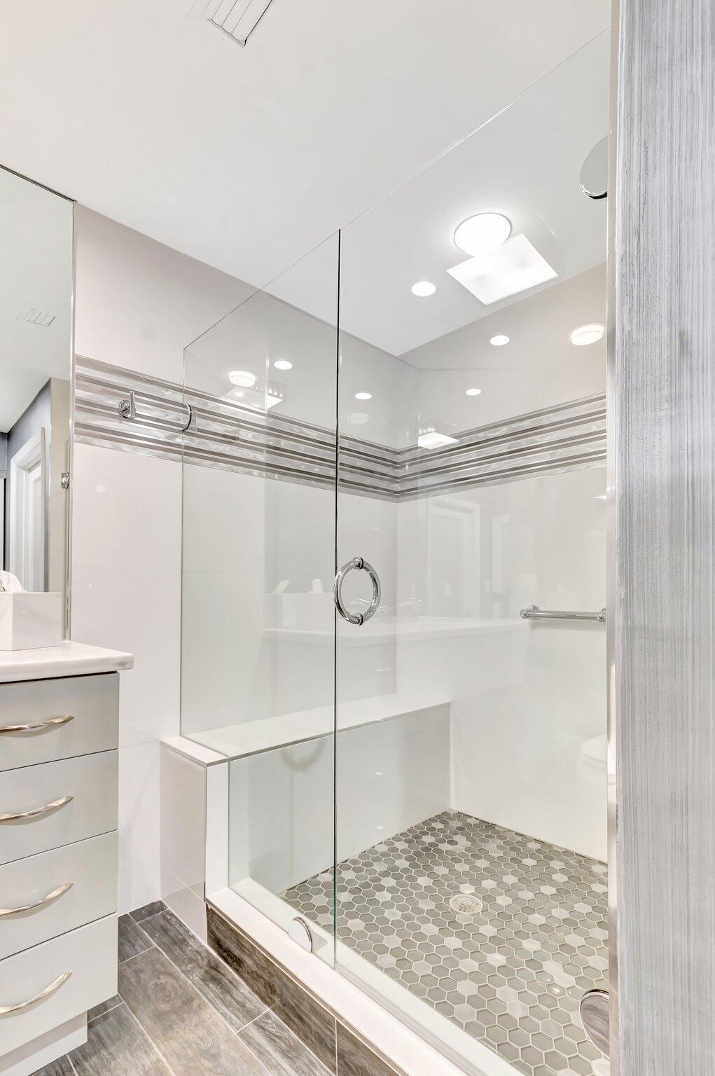 300 SE 5th Avenue 7120