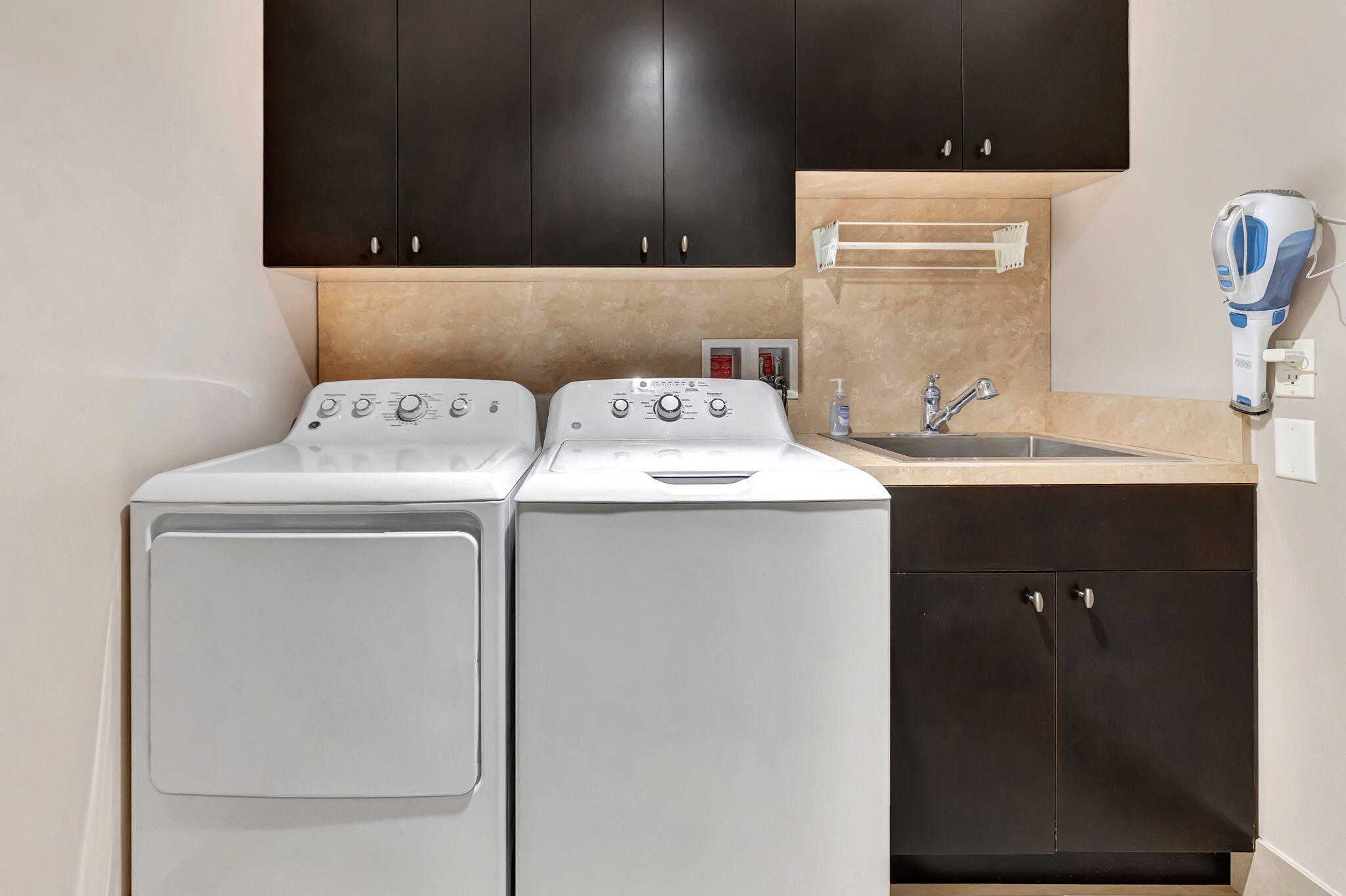 300 SE 5th Avenue 7120