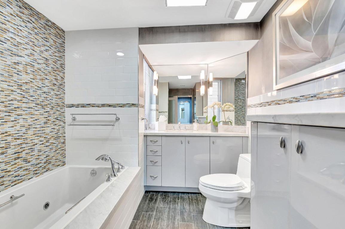 300 SE 5th Avenue 7120