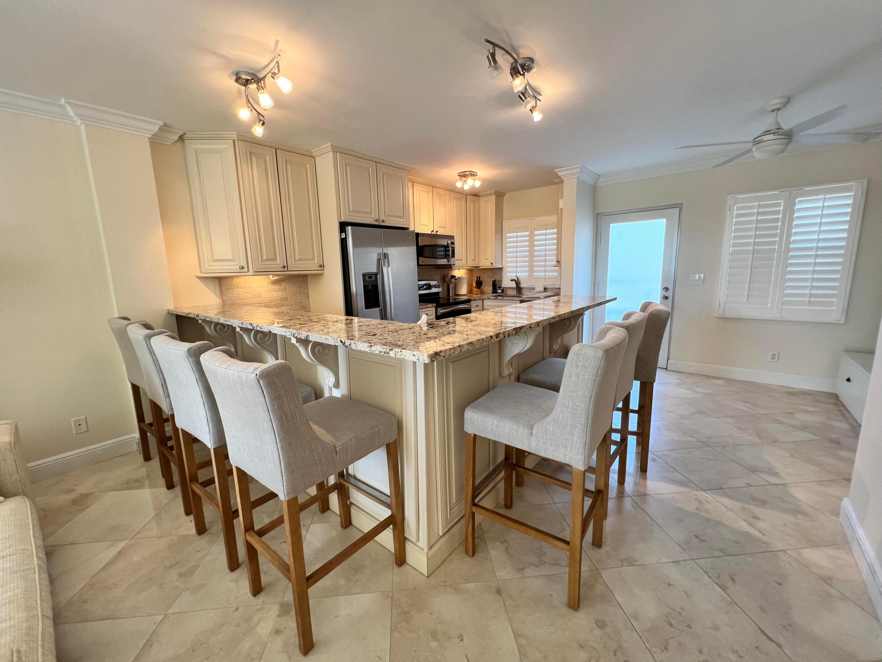 139 Sunrise Avenue 202