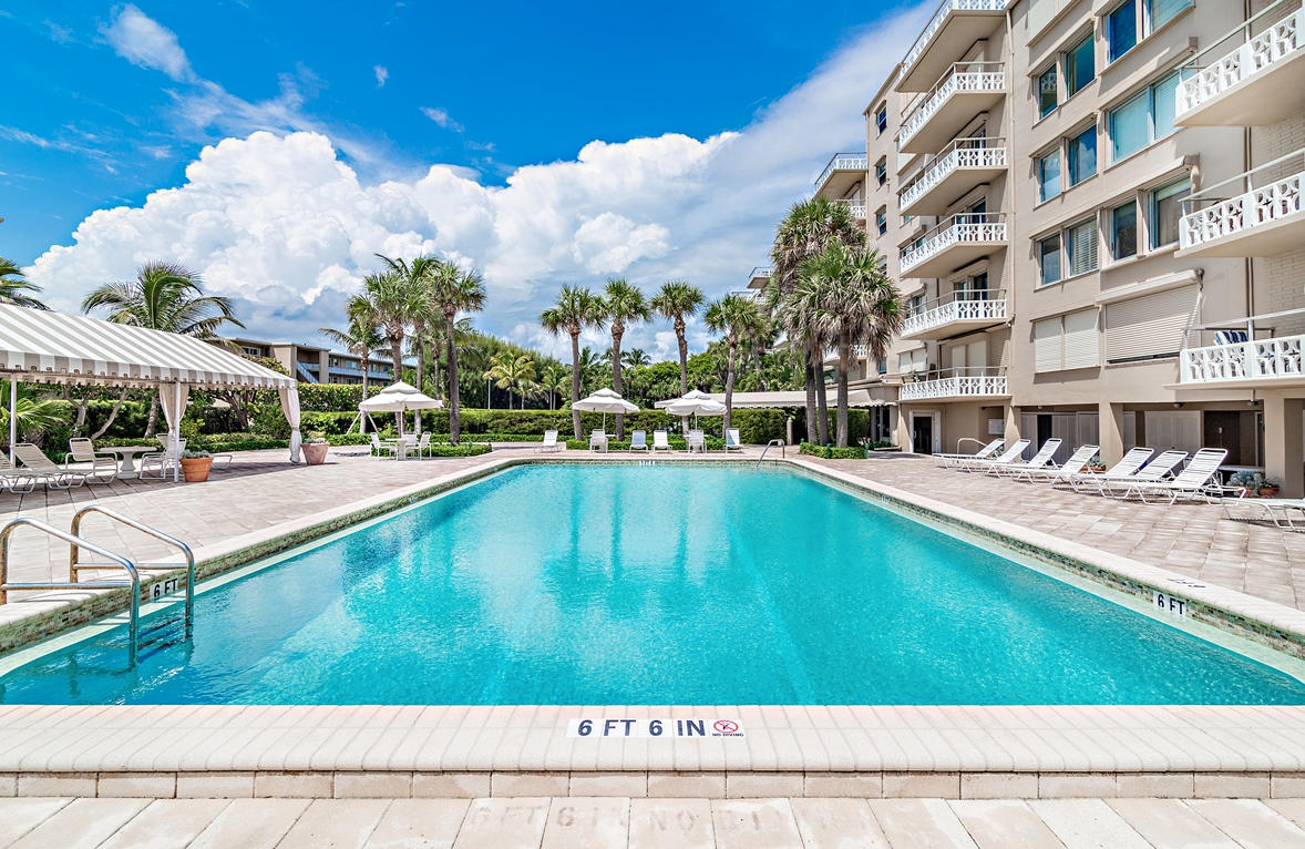 139 Sunrise Avenue 202