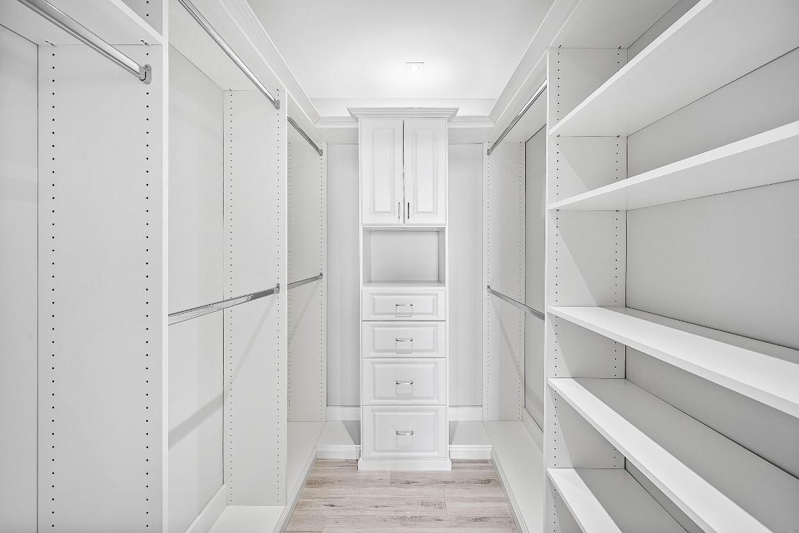 2427 Presidential Way Ph3