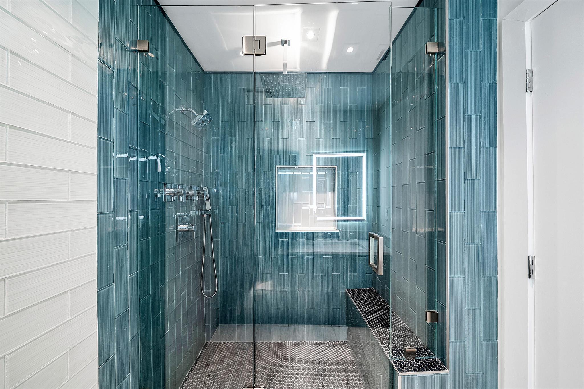 2427 Presidential Way Ph3