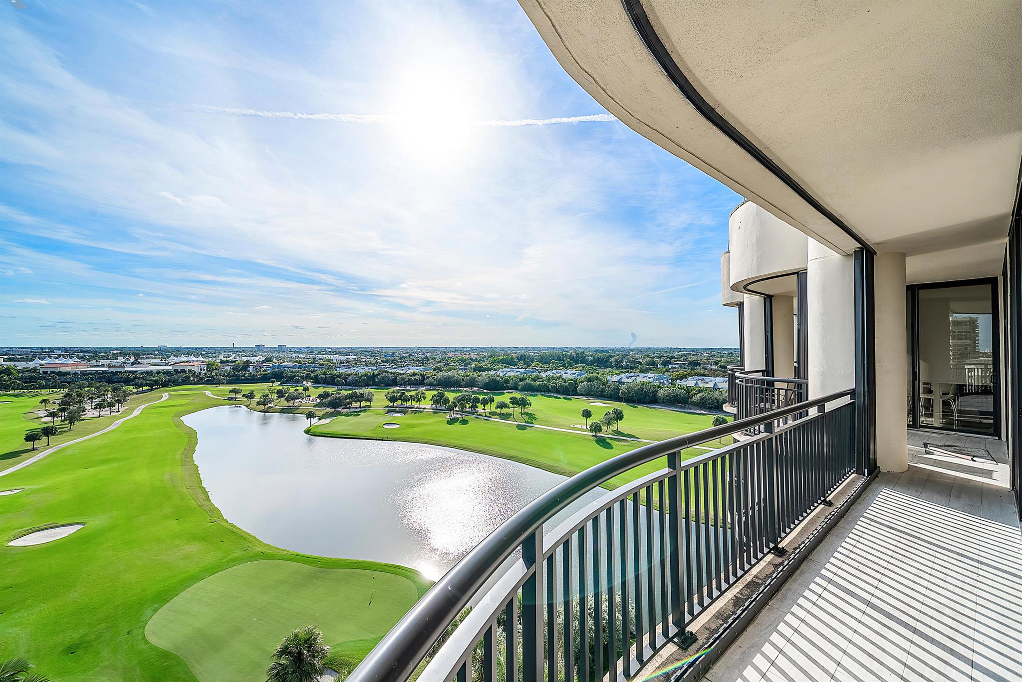 2427 Presidential Way Ph3