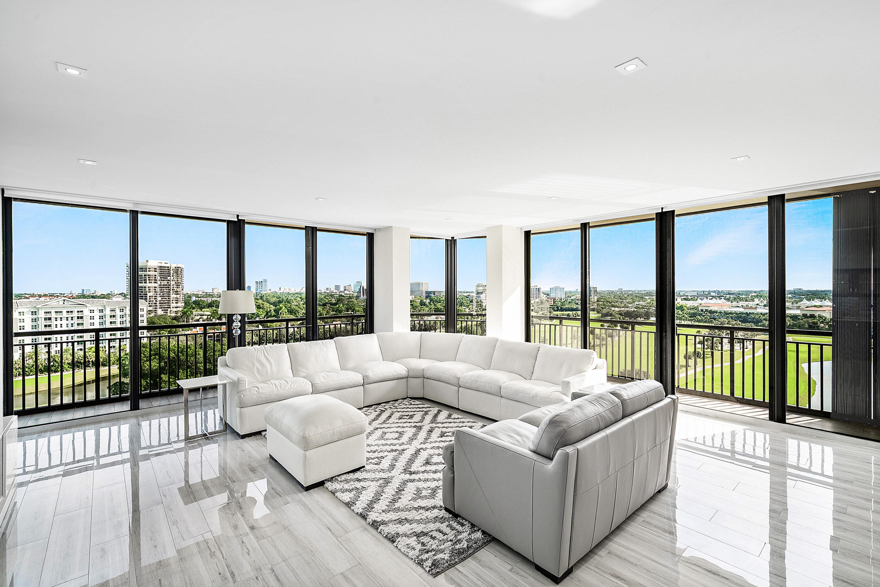 2427 Presidential Way Ph3