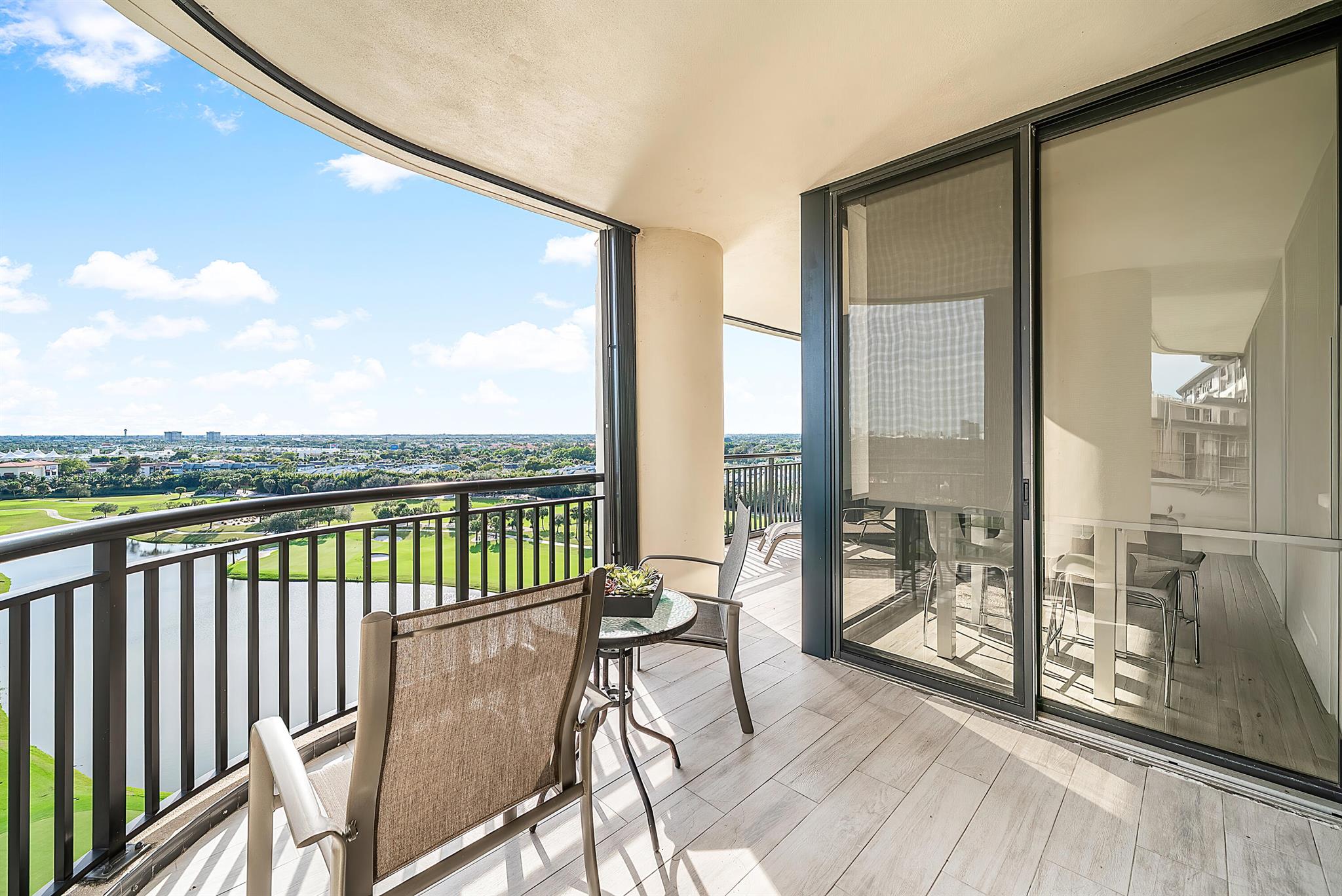 2427 Presidential Way Ph3