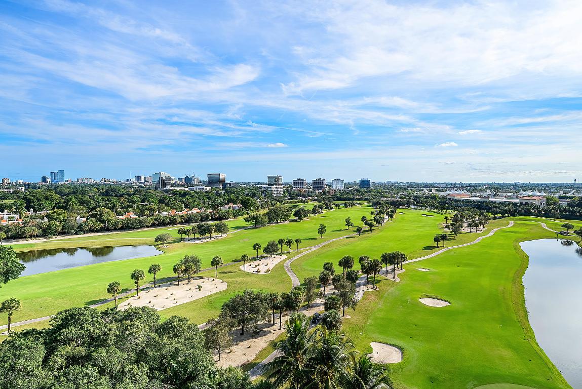 2427 Presidential Way Ph3