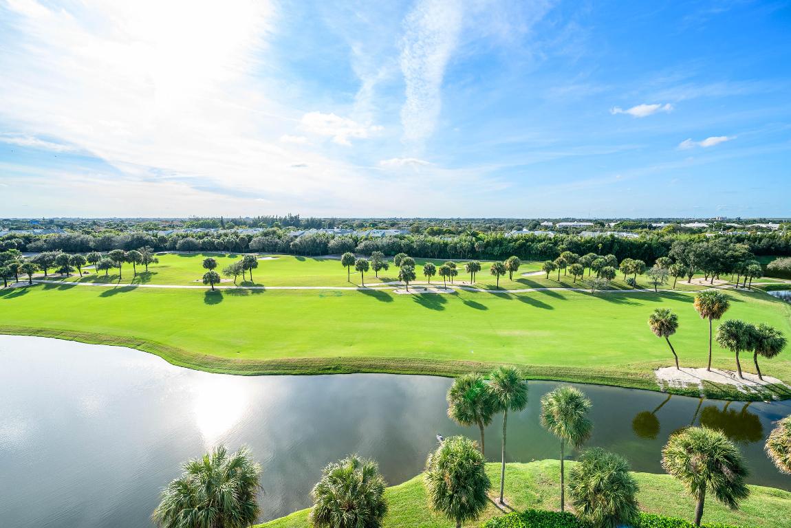 2427 Presidential Way 802