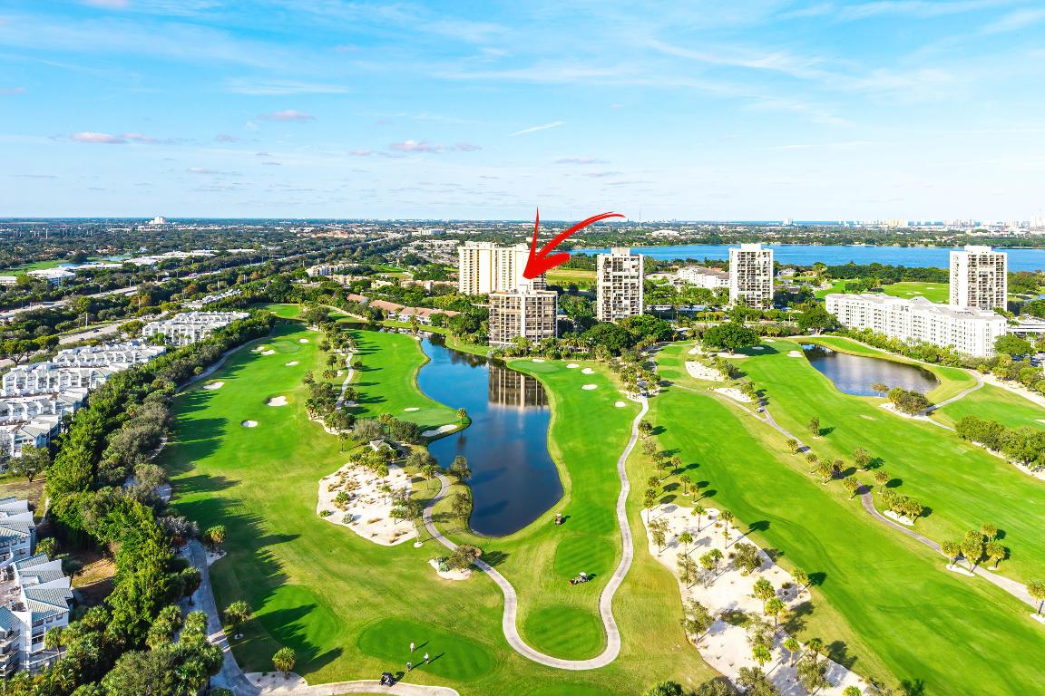 2427 Presidential Way 802