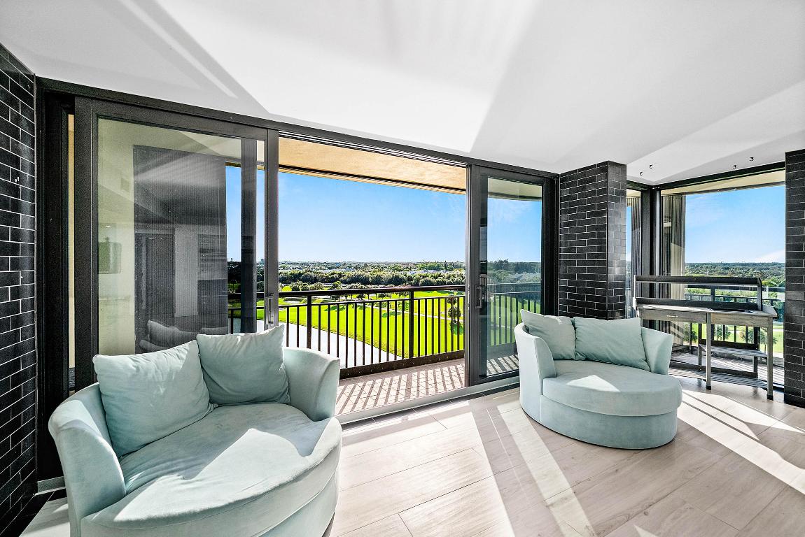 2427 Presidential Way 802