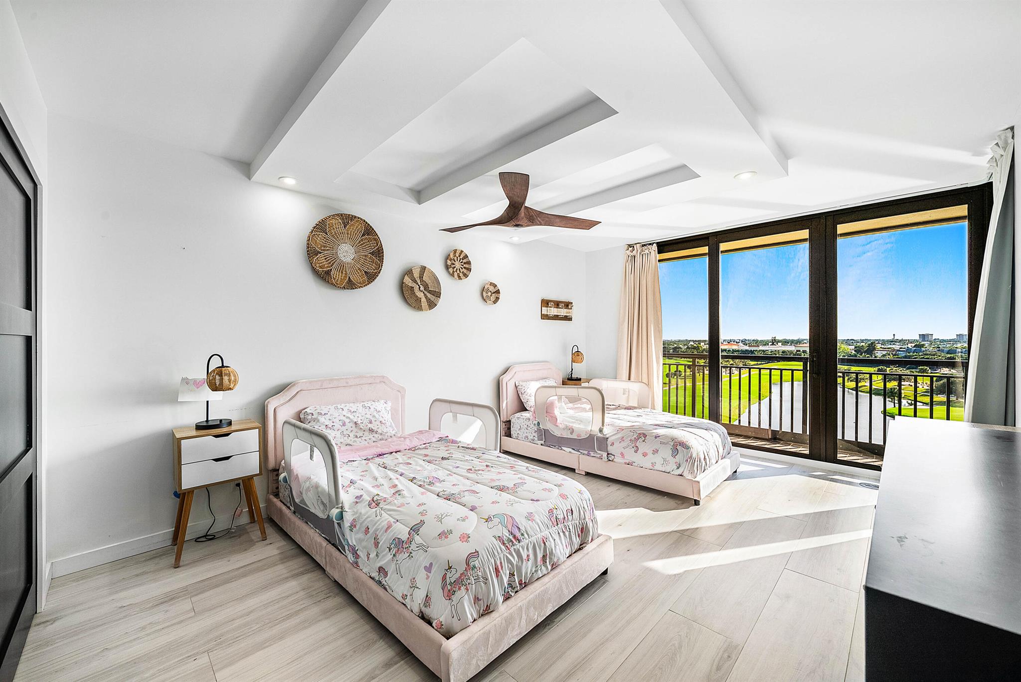 2427 Presidential Way 802