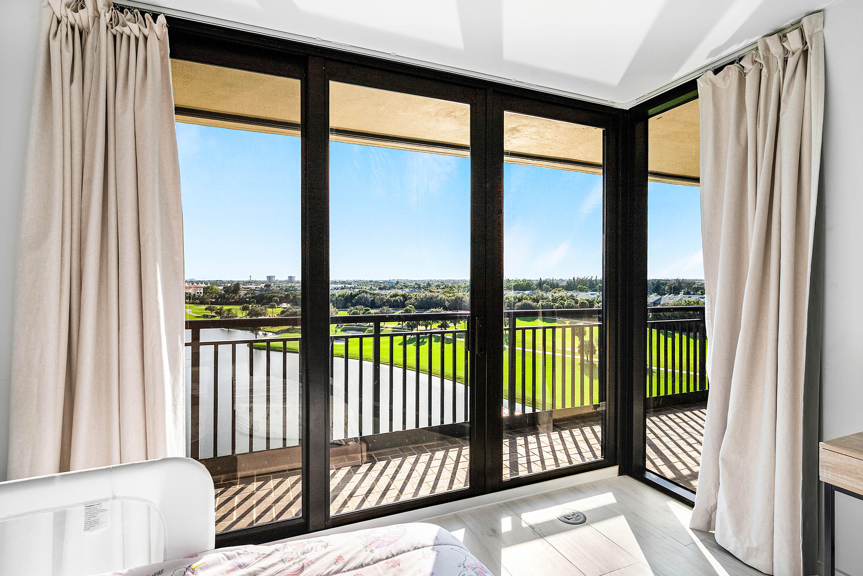 2427 Presidential Way 802