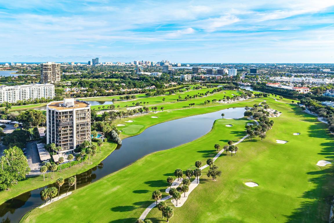 2427 Presidential Way 802