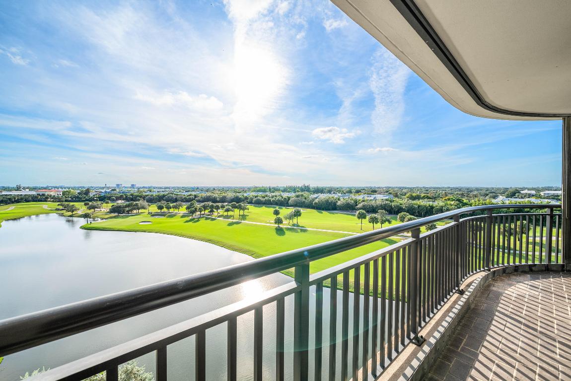 2427 Presidential Way 802