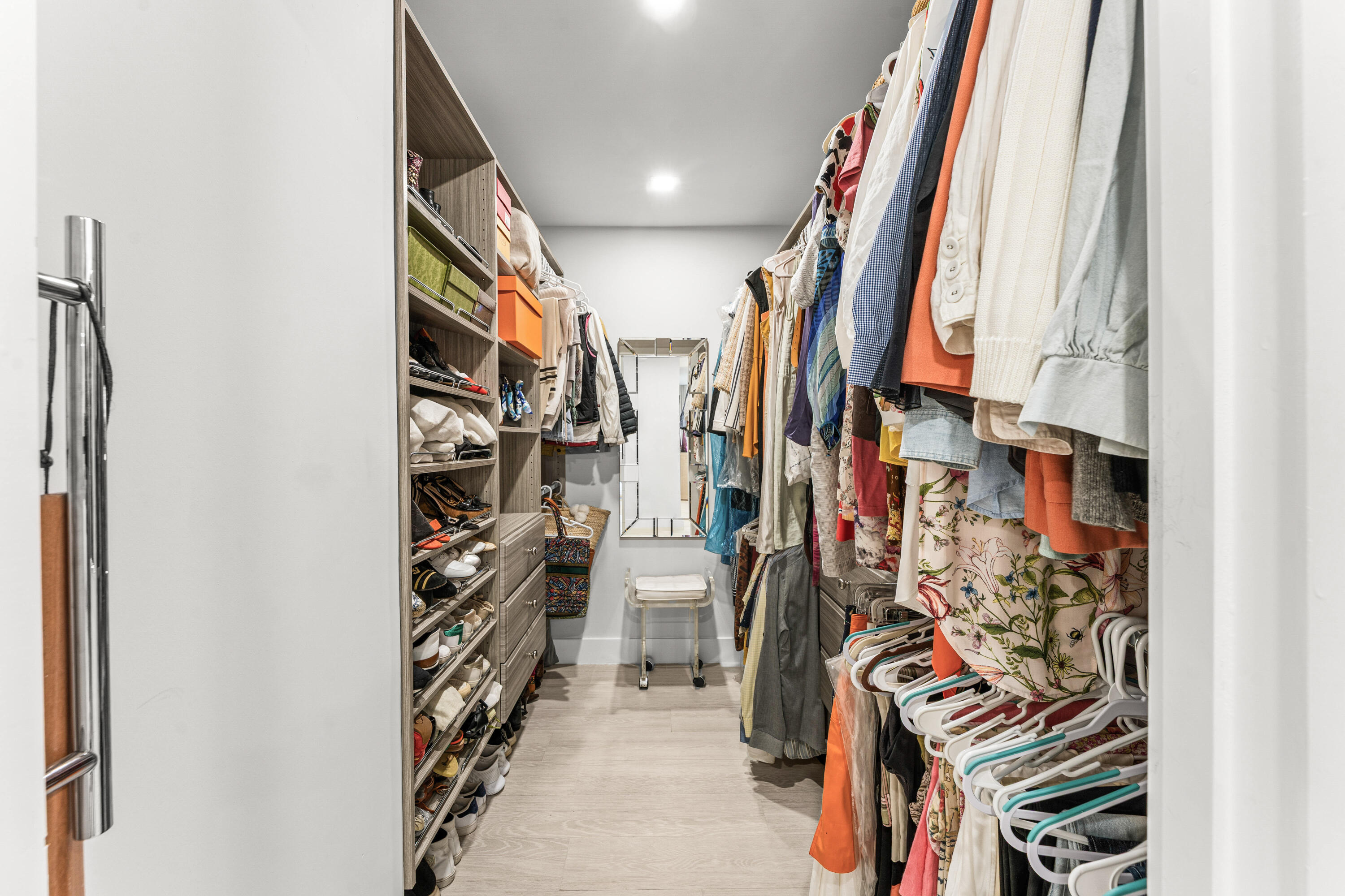 2427 Presidential Way 404