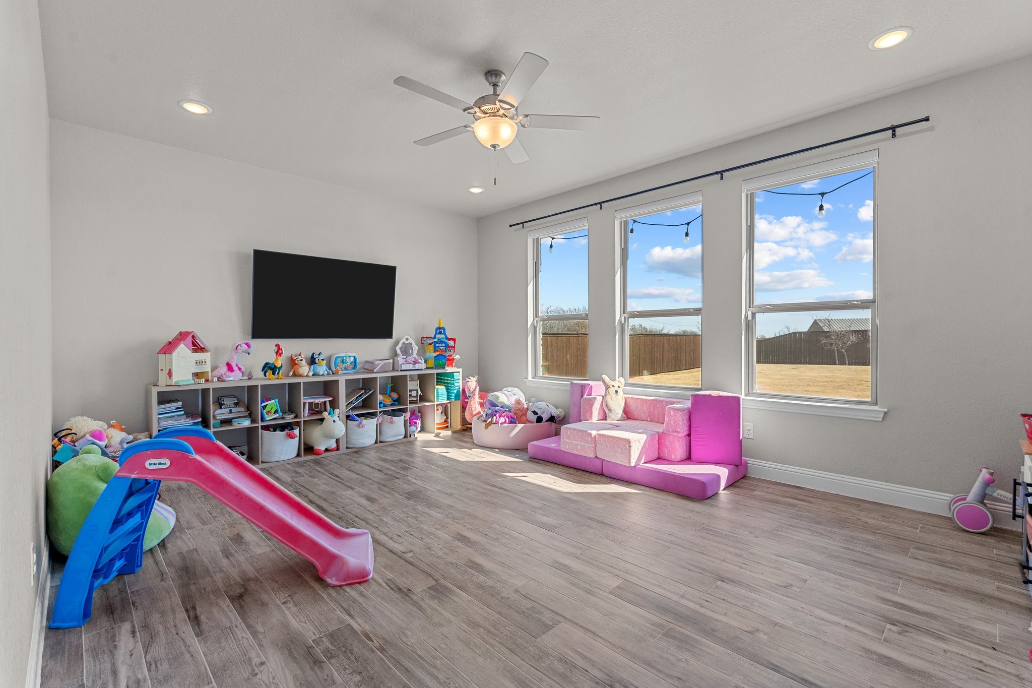 2217 Vanderbilt Drive
