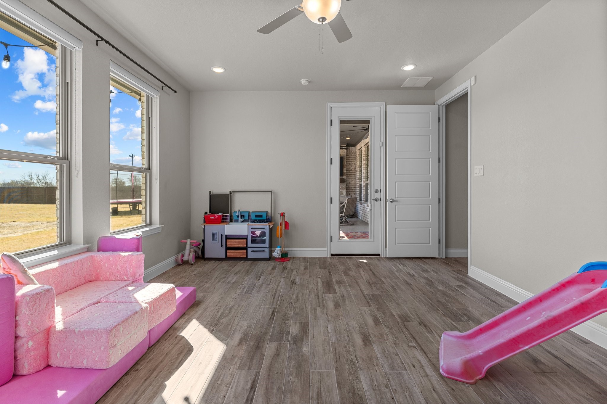2217 Vanderbilt Drive