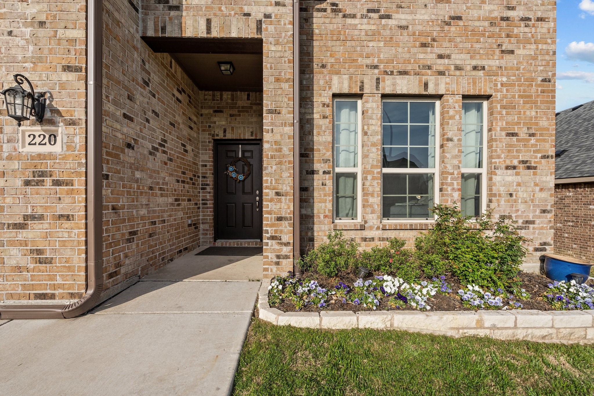 220 Flower Ridge Drive