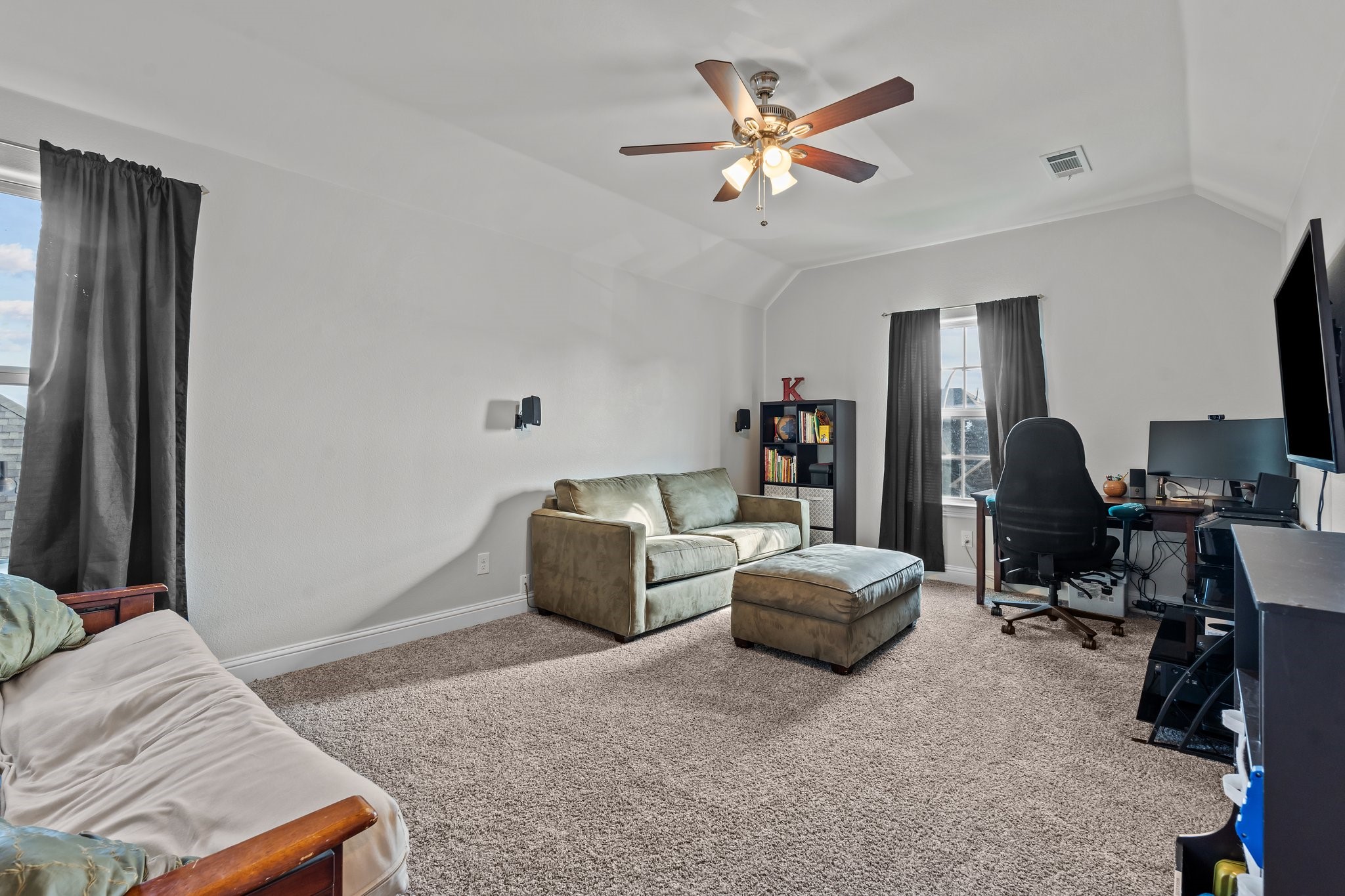 220 Flower Ridge Drive