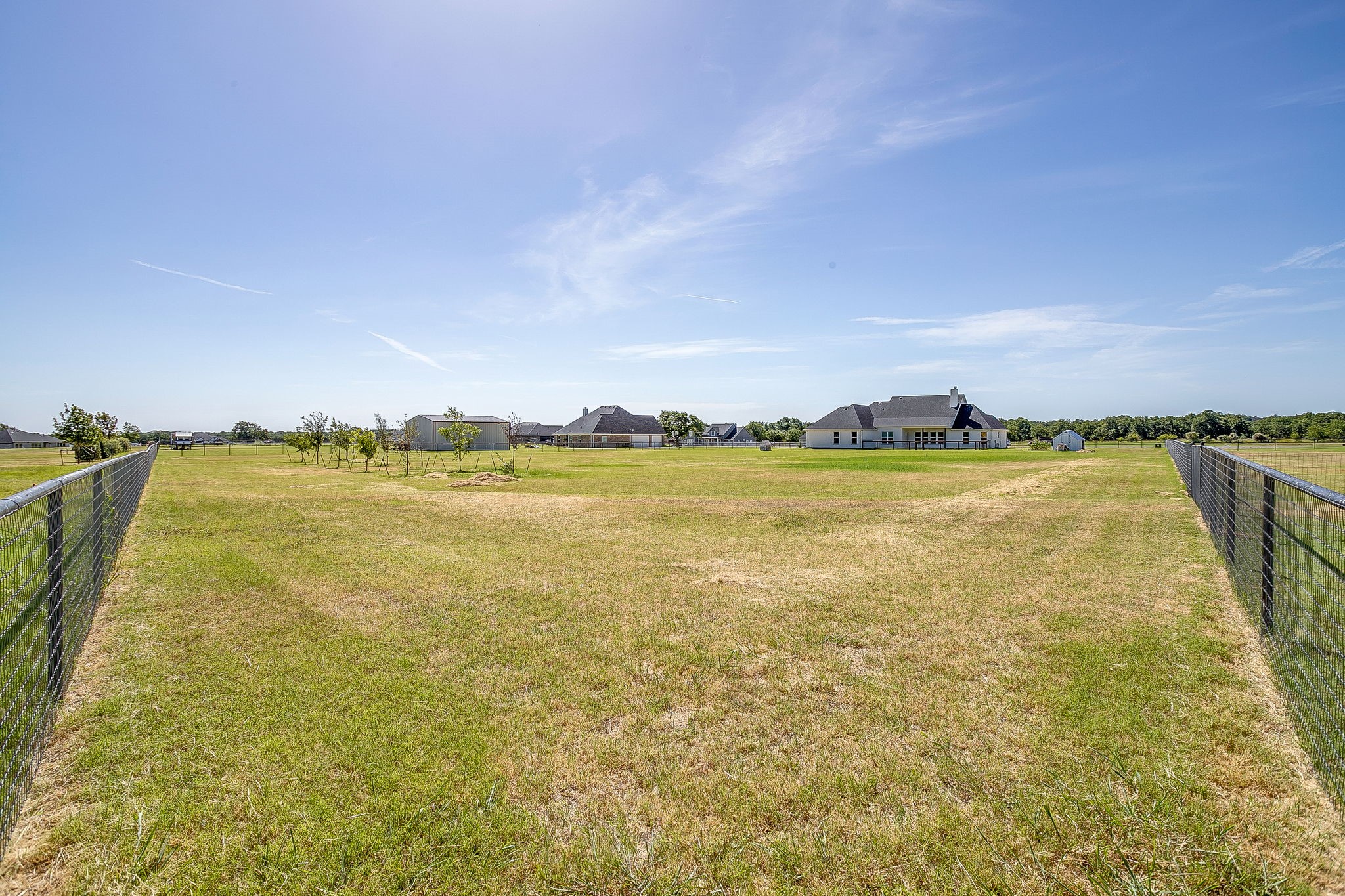 1053 Paradise Parkway