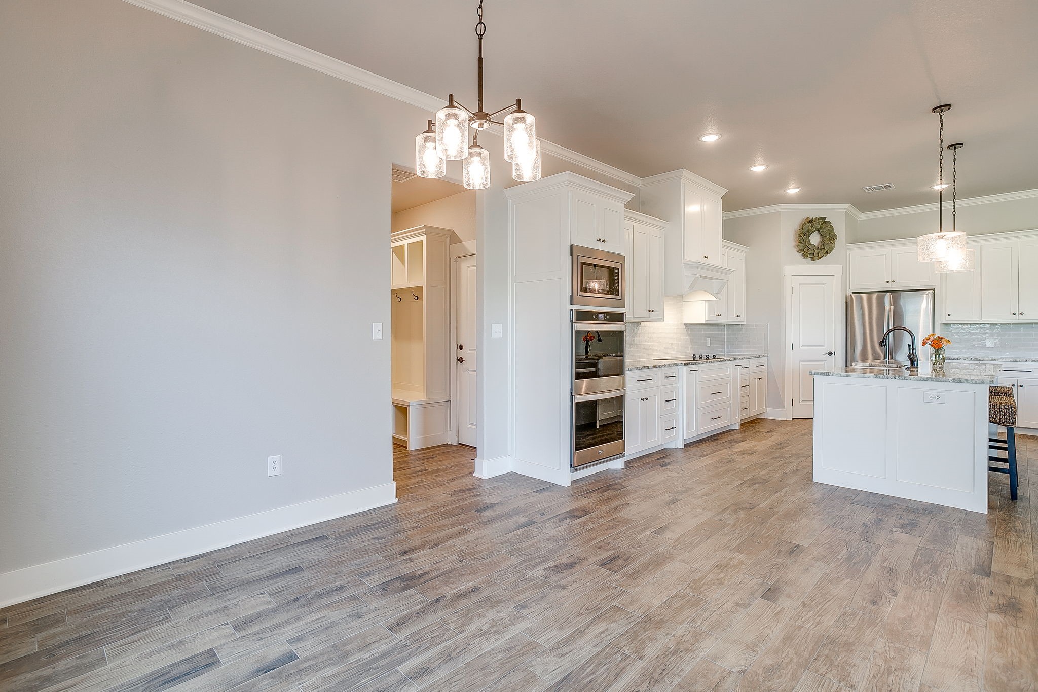 1053 Paradise Parkway