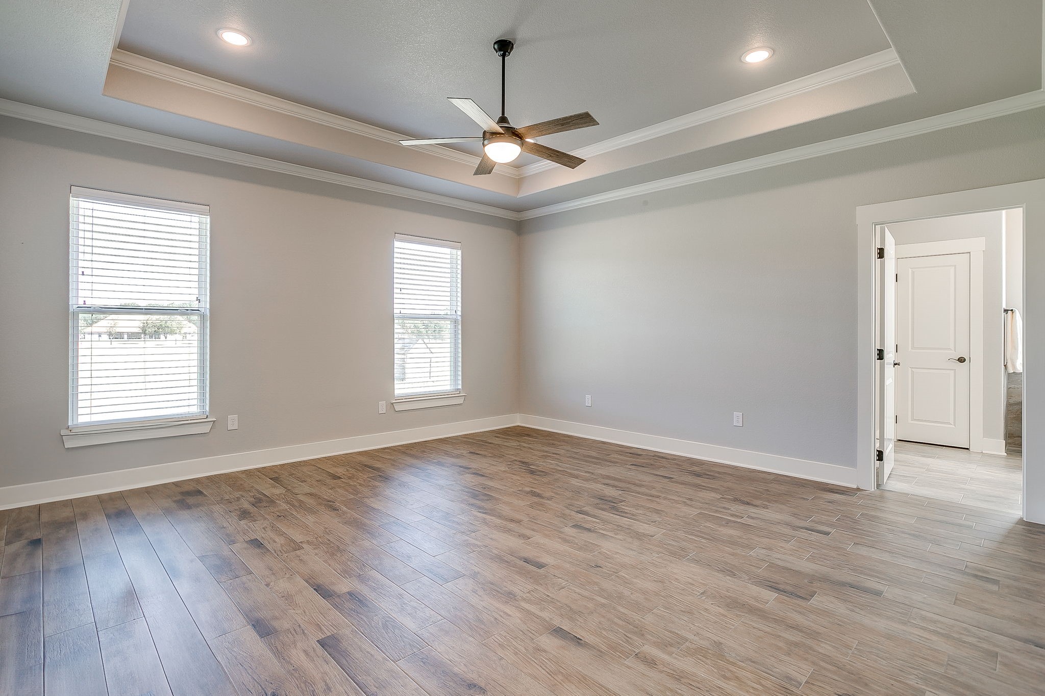 1053 Paradise Parkway