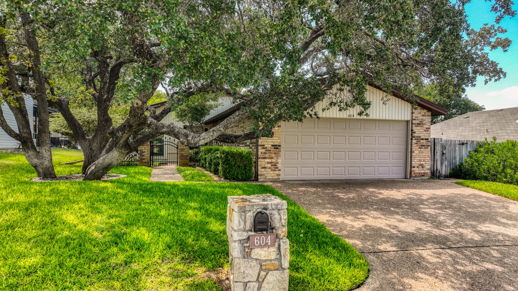 604 Harbor Circle