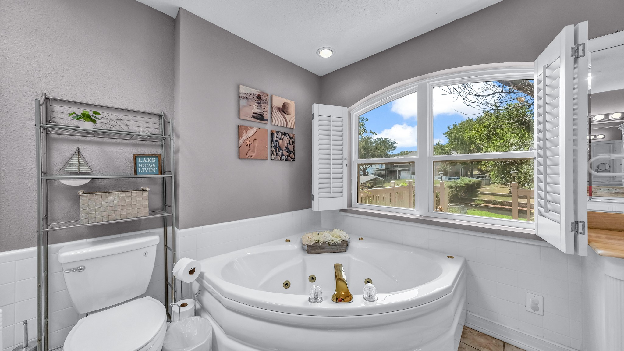 604 Harbor Circle