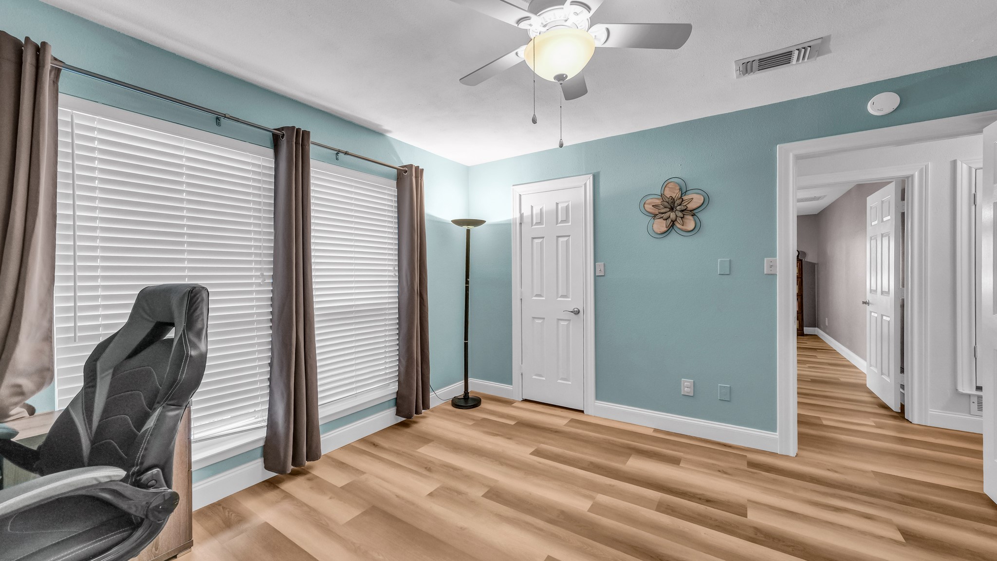 604 Harbor Circle