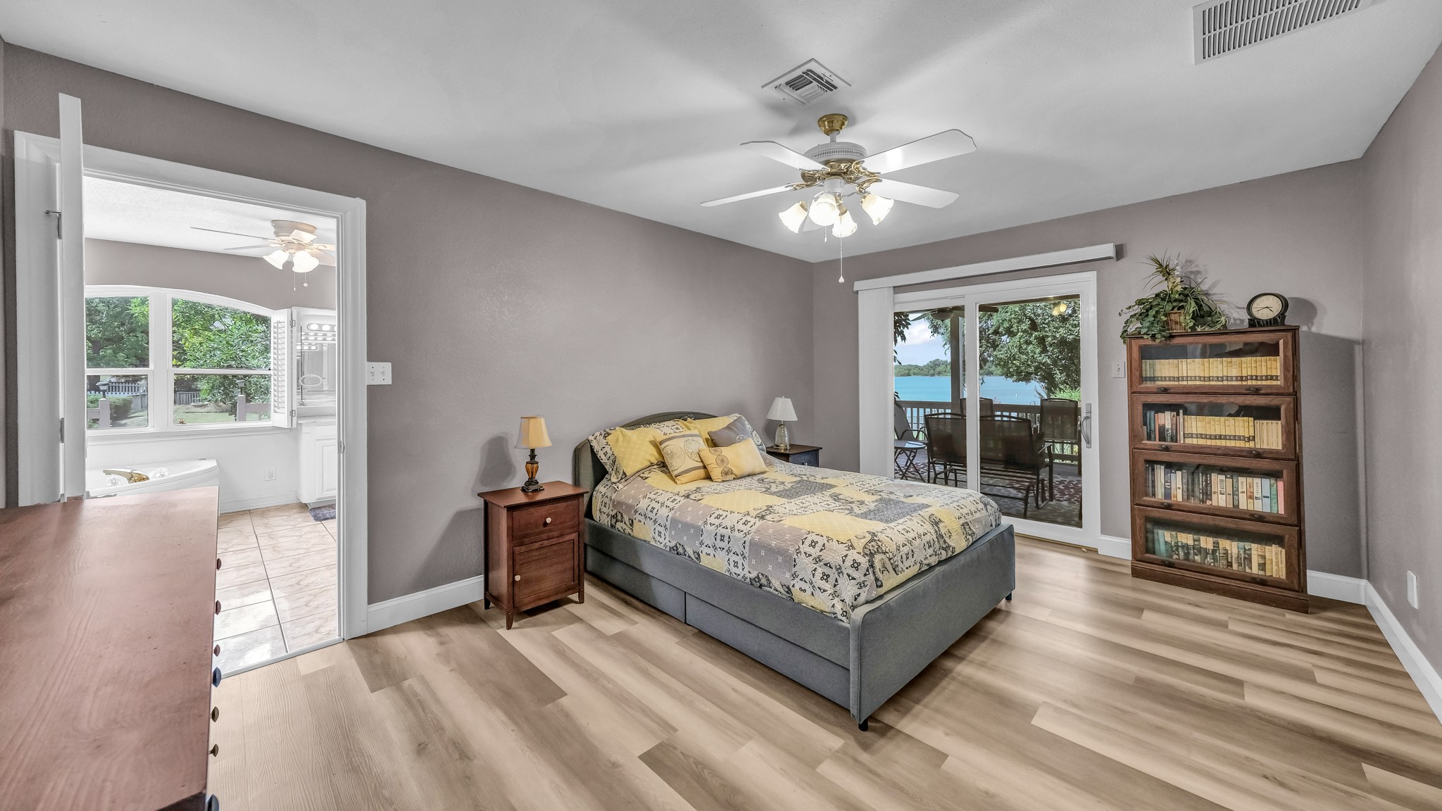 604 Harbor Circle