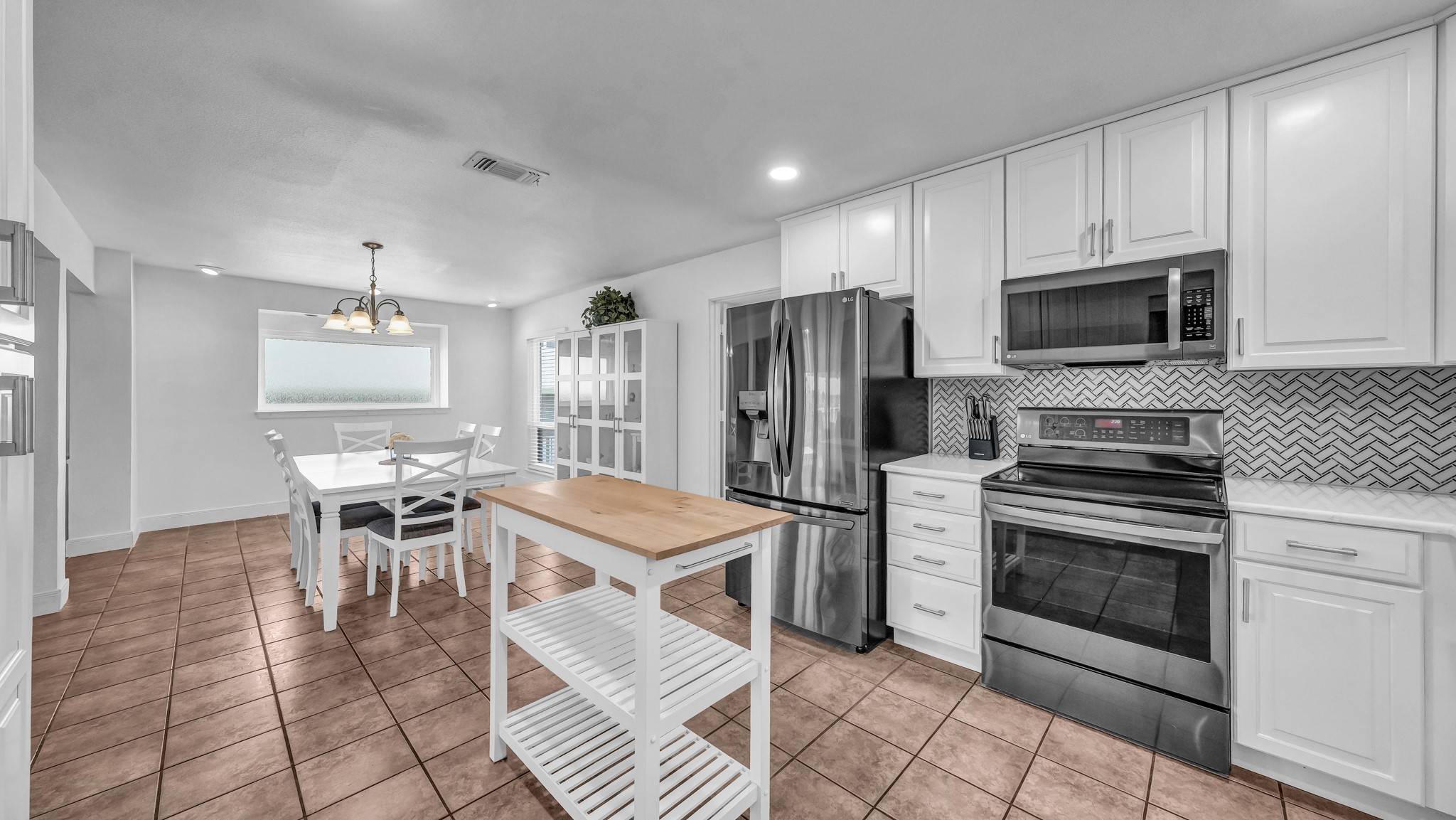 604 Harbor Circle