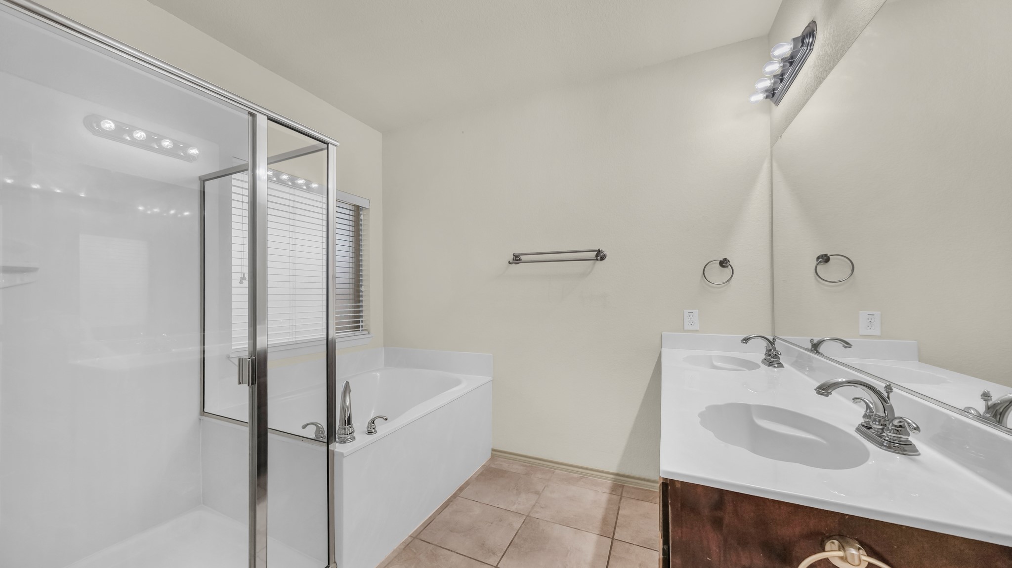 5401 Grayson Ridge Drive