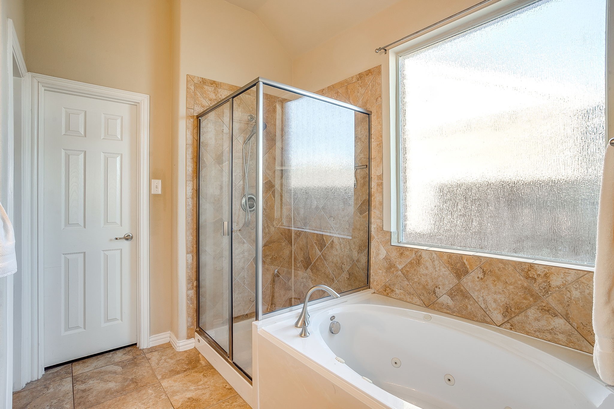 5717 Sapphire Pool Trail