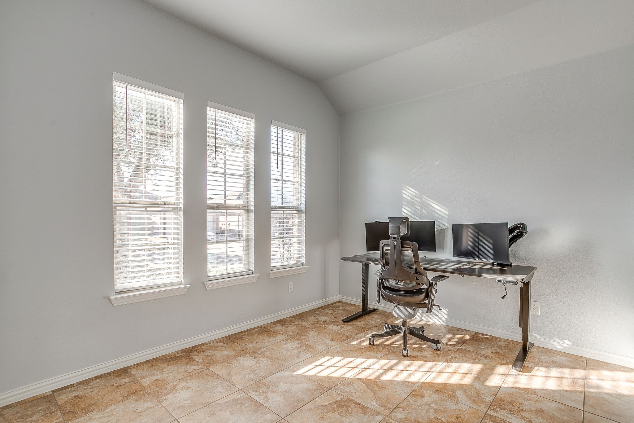 5717 Sapphire Pool Trail