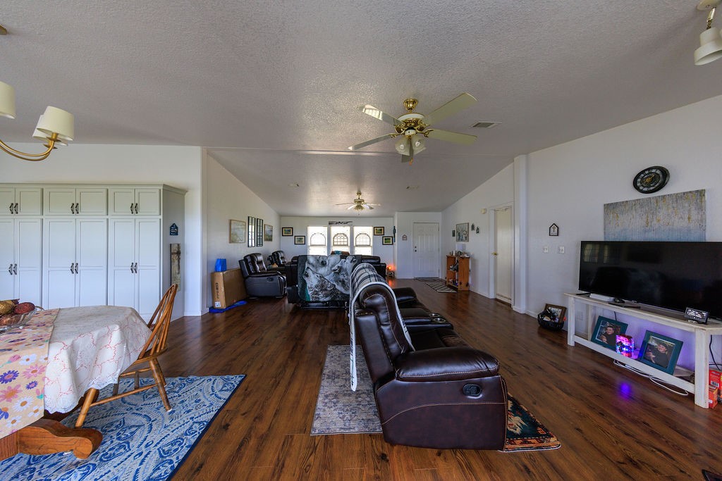 4544 scenic dr Drive