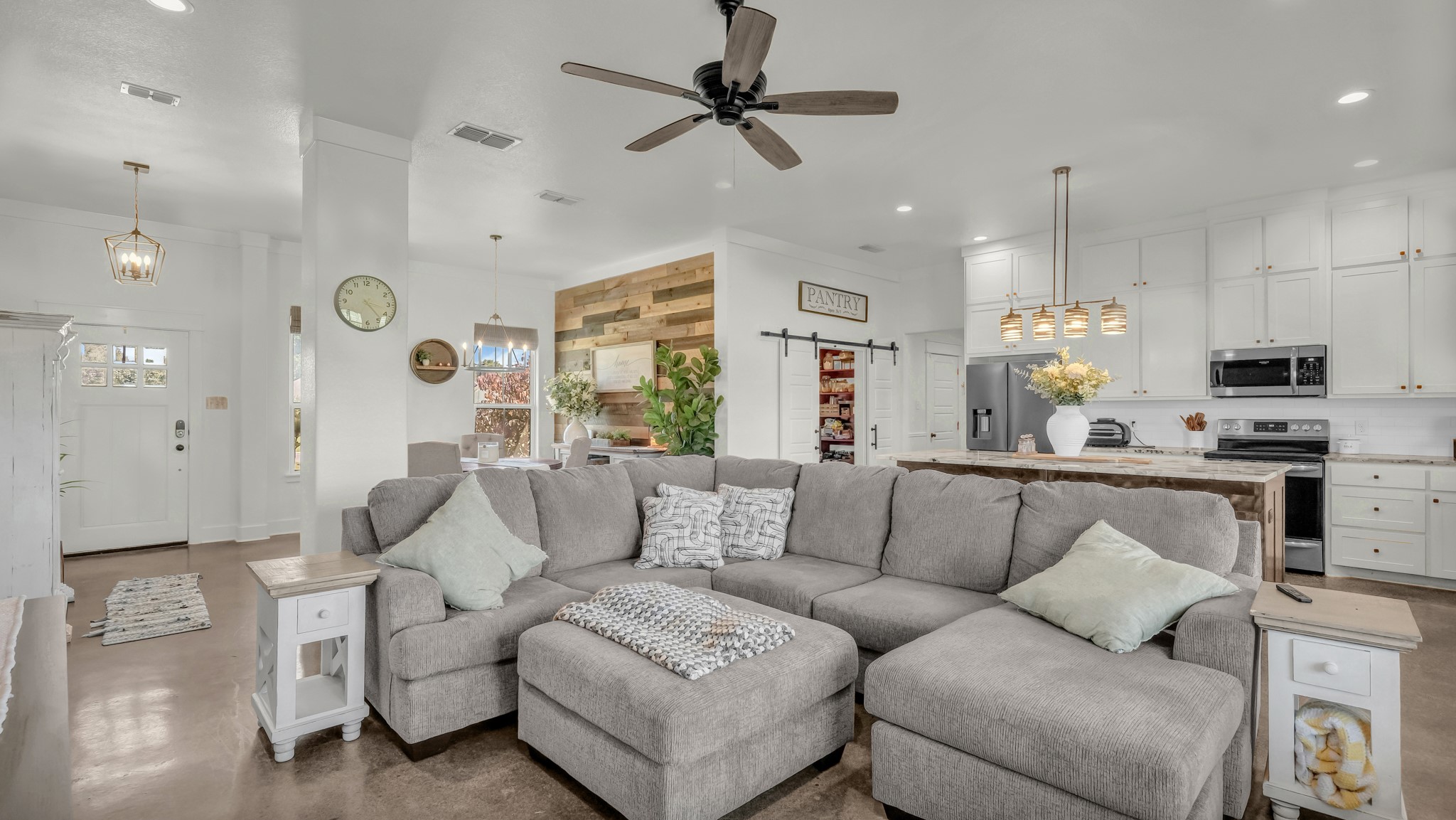 1000 Latigo Lane