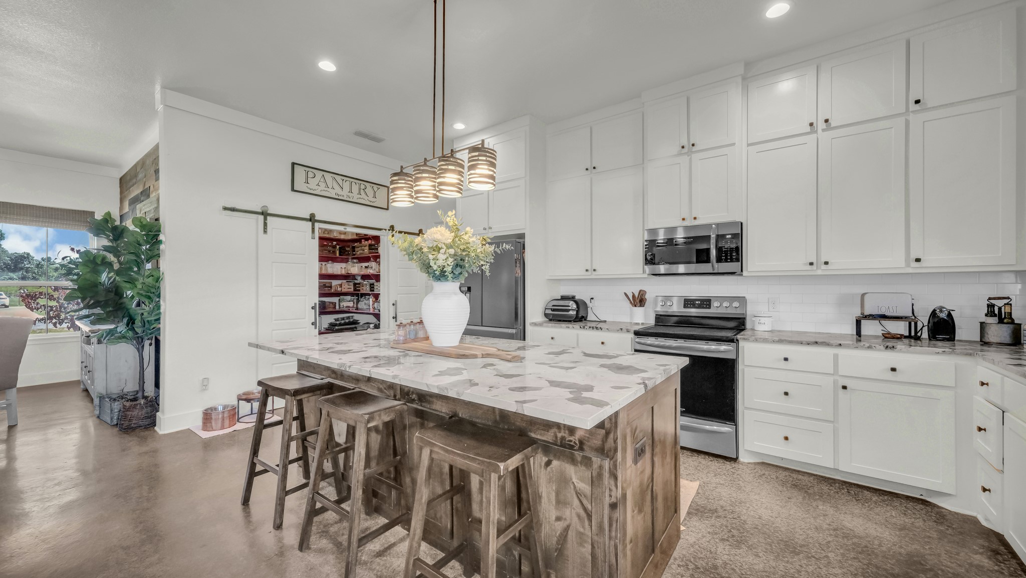 1000 Latigo Lane