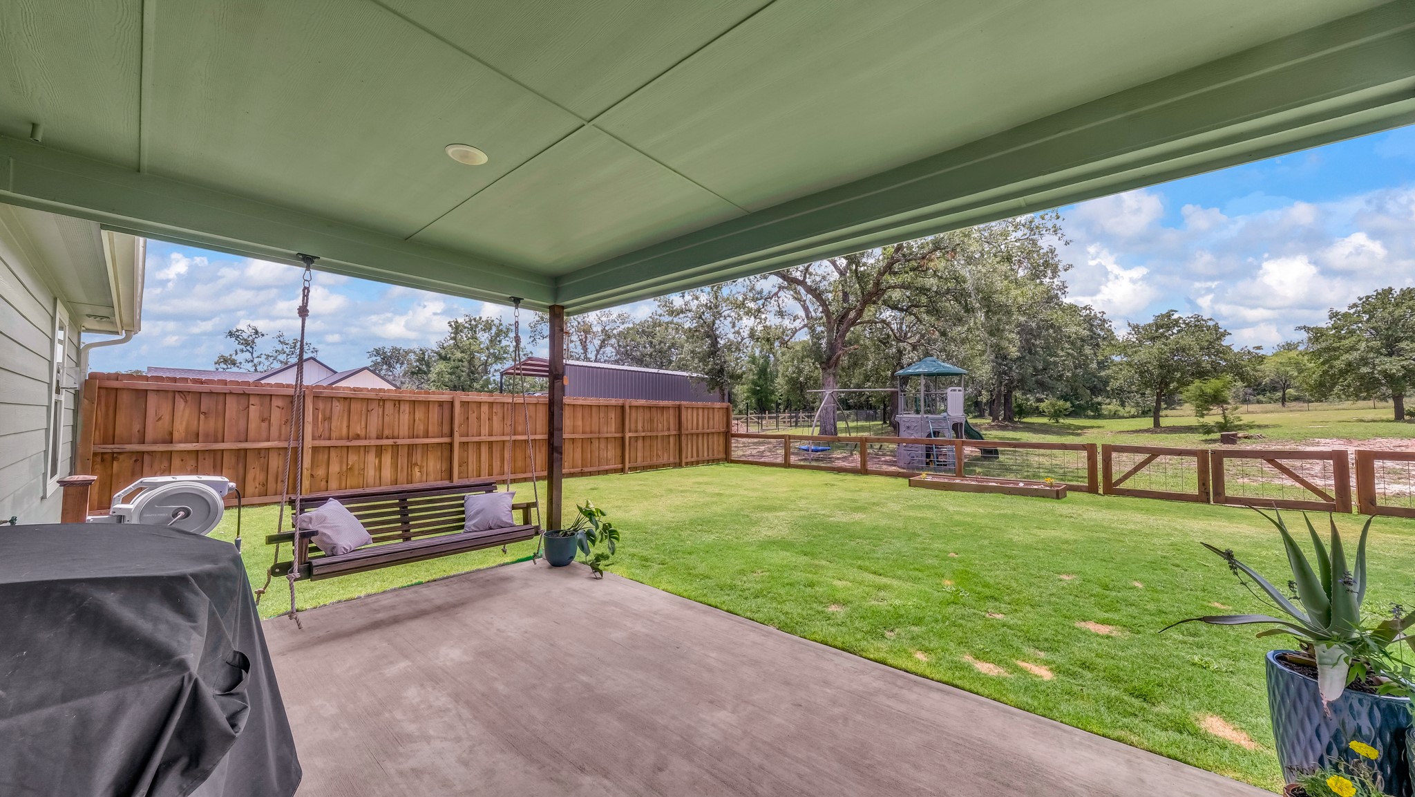 1025 Hereford Drive