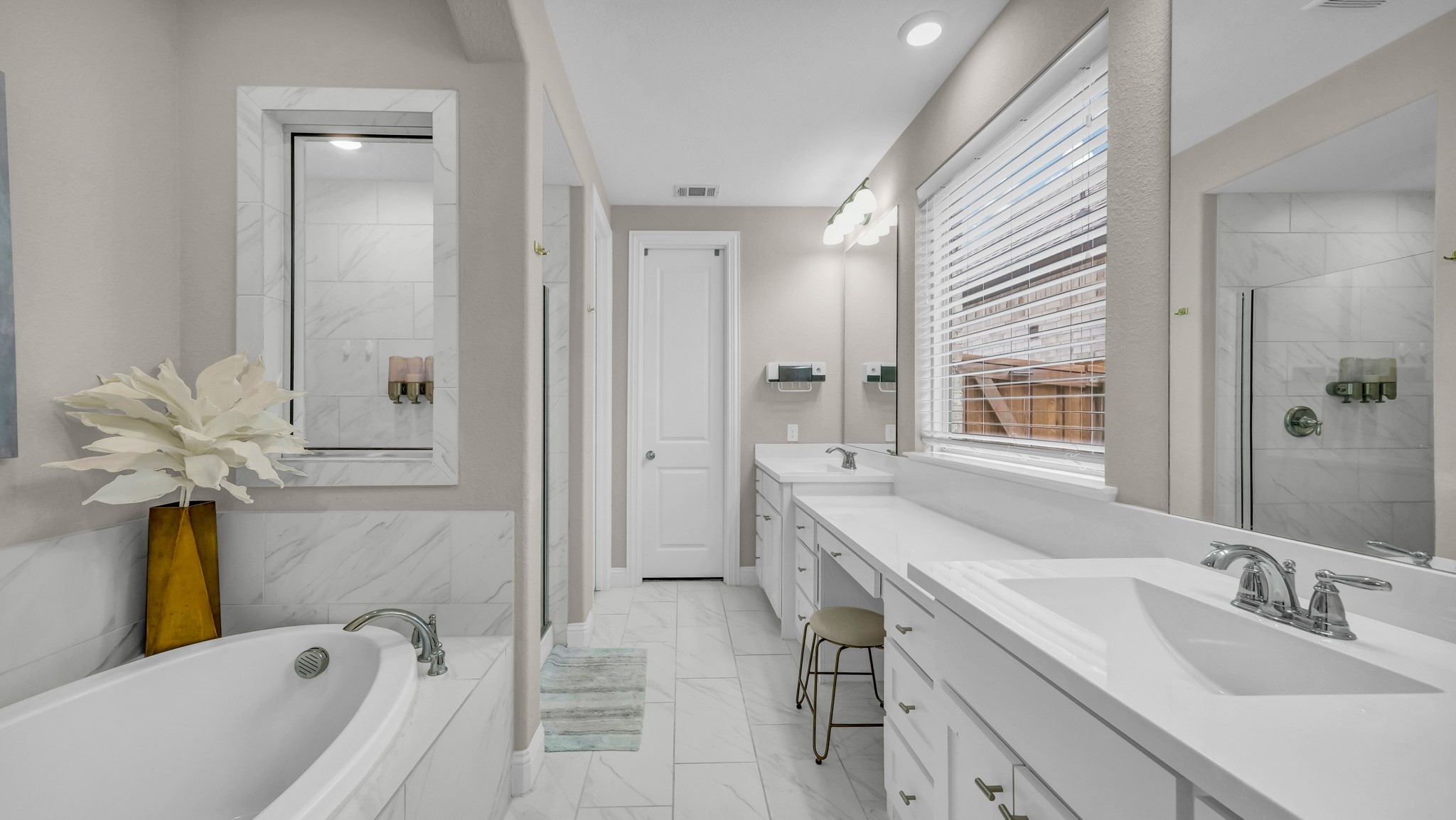 14904 Gentry Drive