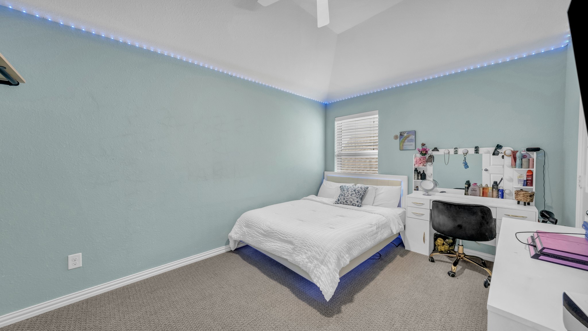 14904 Gentry Drive