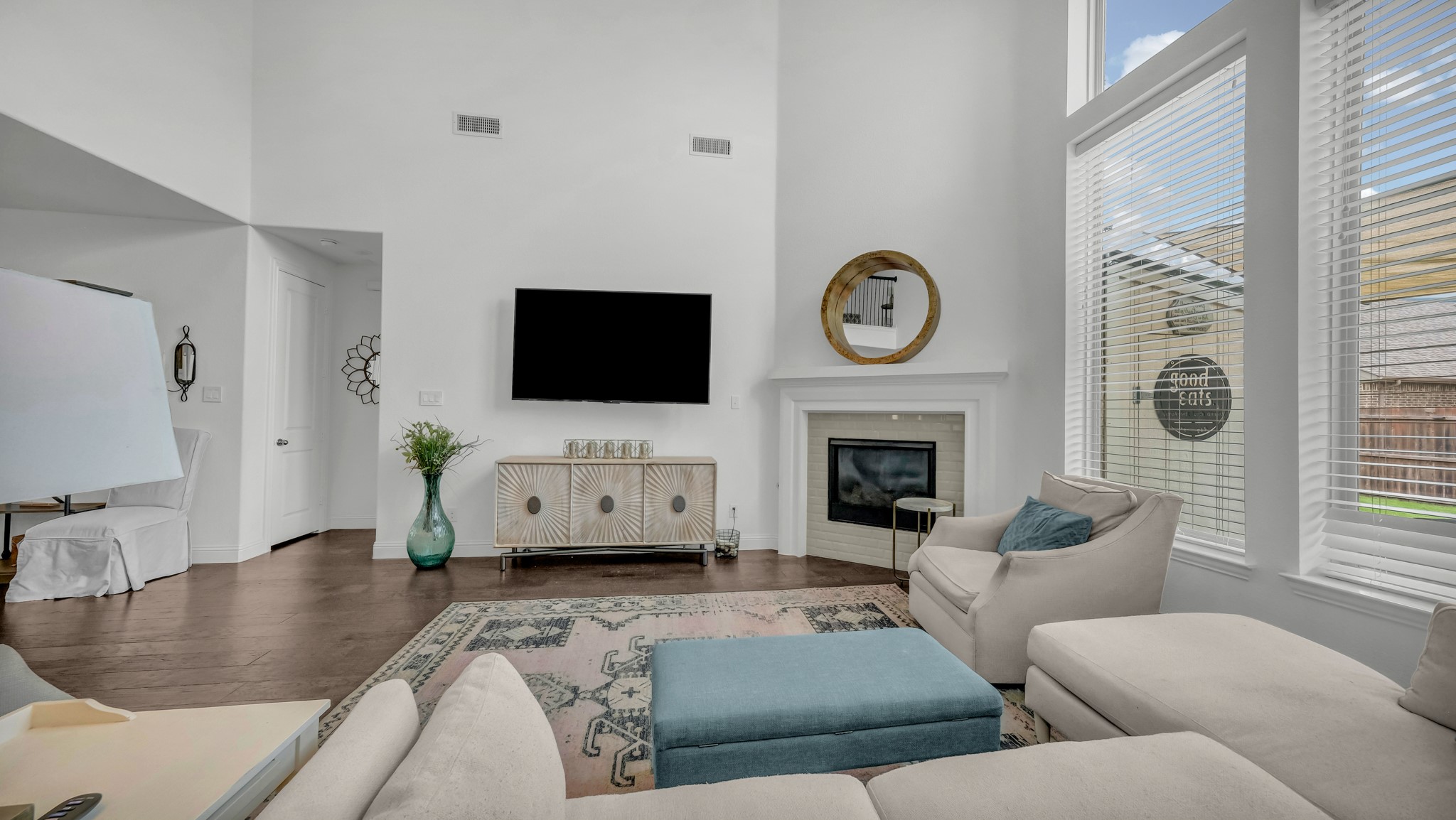 14904 Gentry Drive