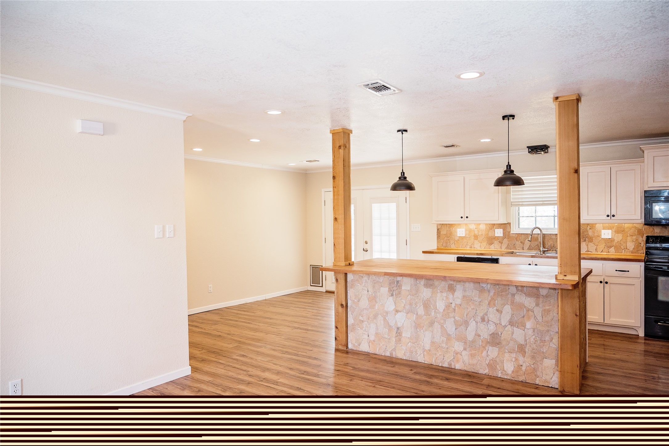 1102 Conner