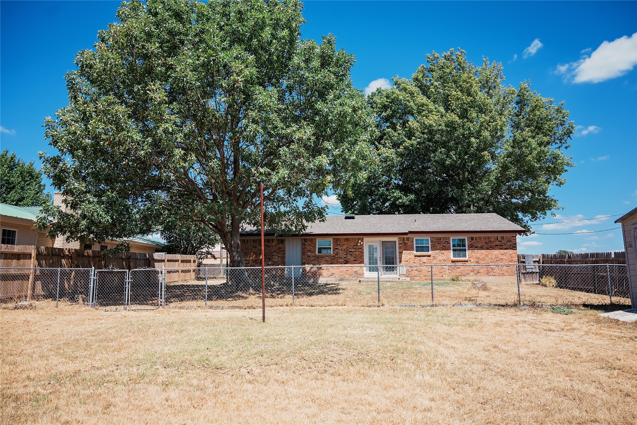 1102 Conner