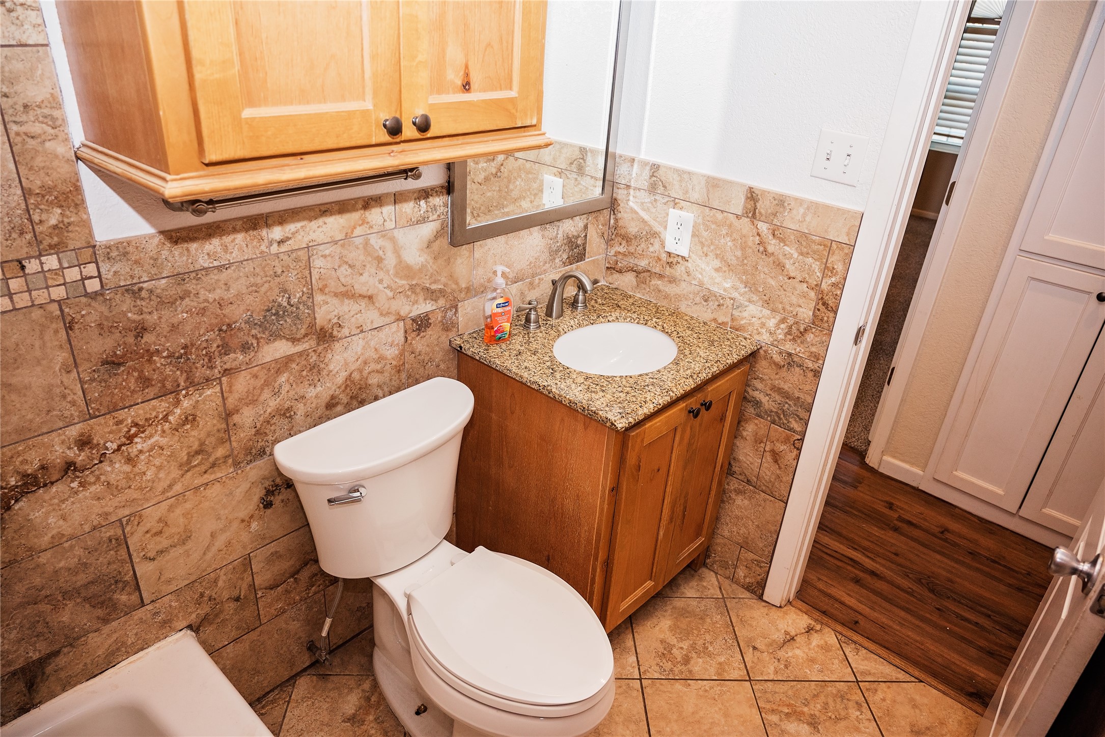 1102 Conner