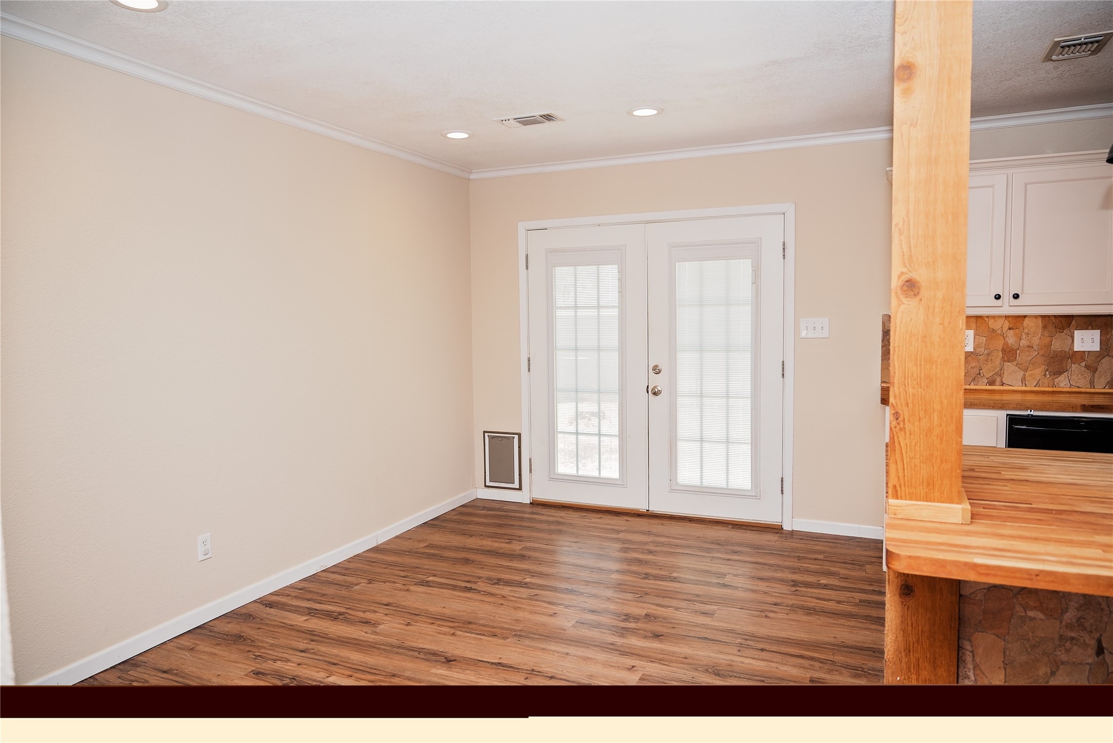 1102 Conner